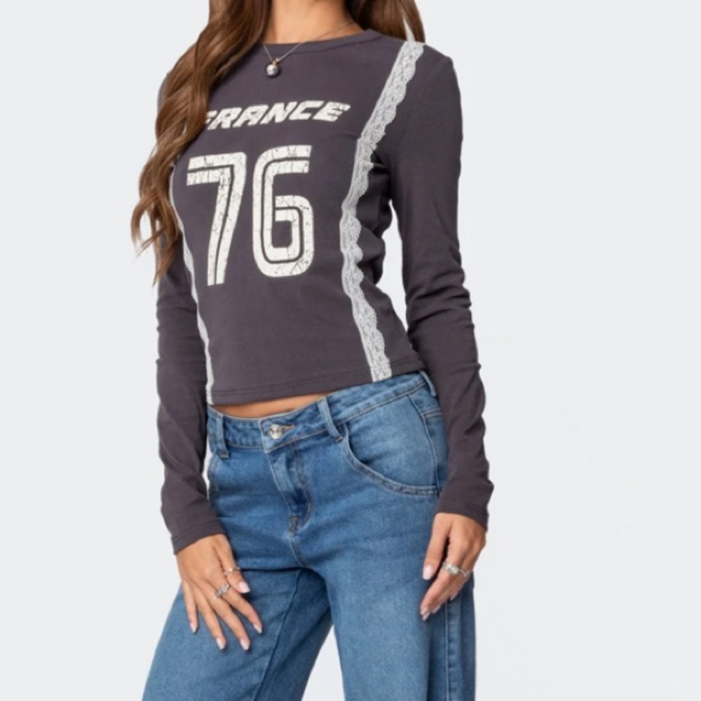 Long sleeve